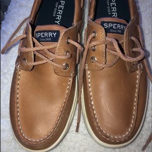 Sperry boat shoe with memory foam